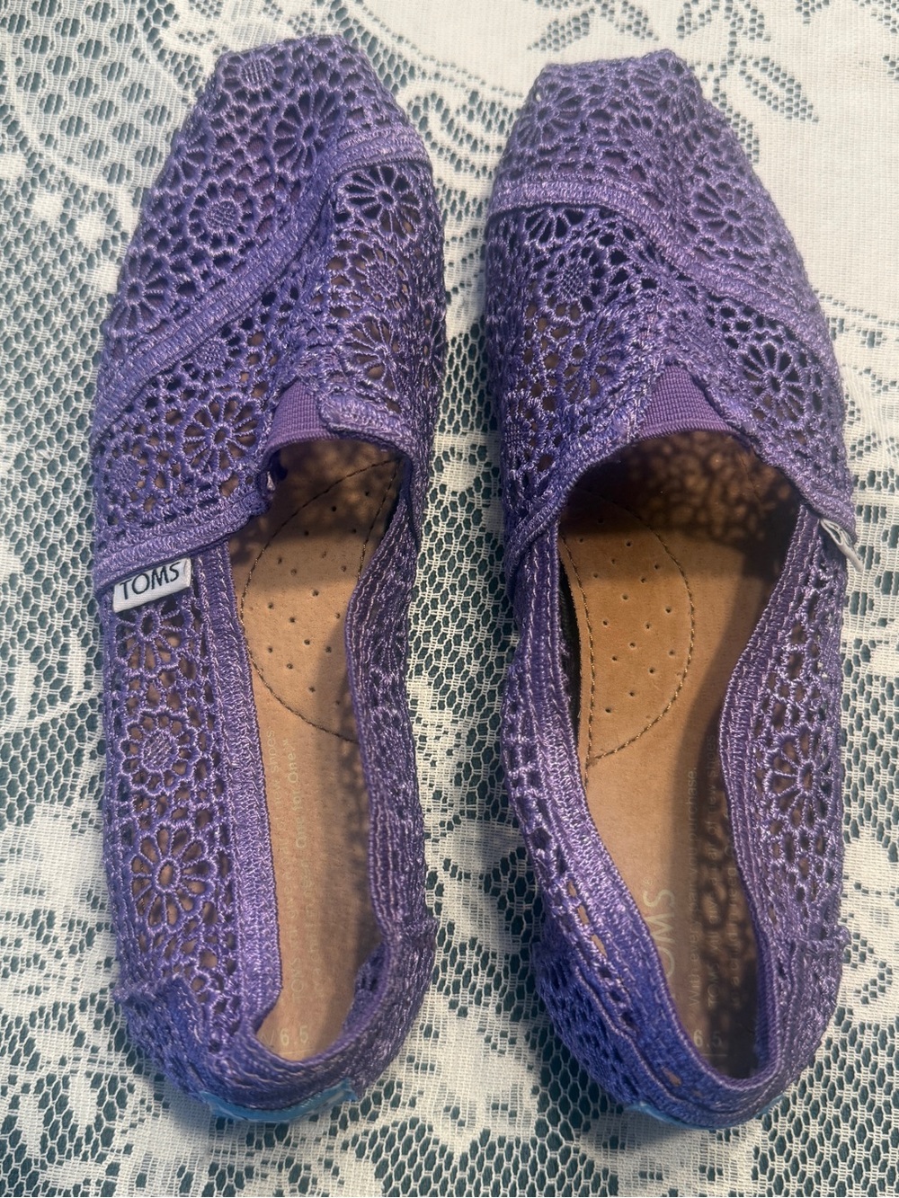 TOMS Women's Purple Lace Slip-On Casual Shoes 6.5